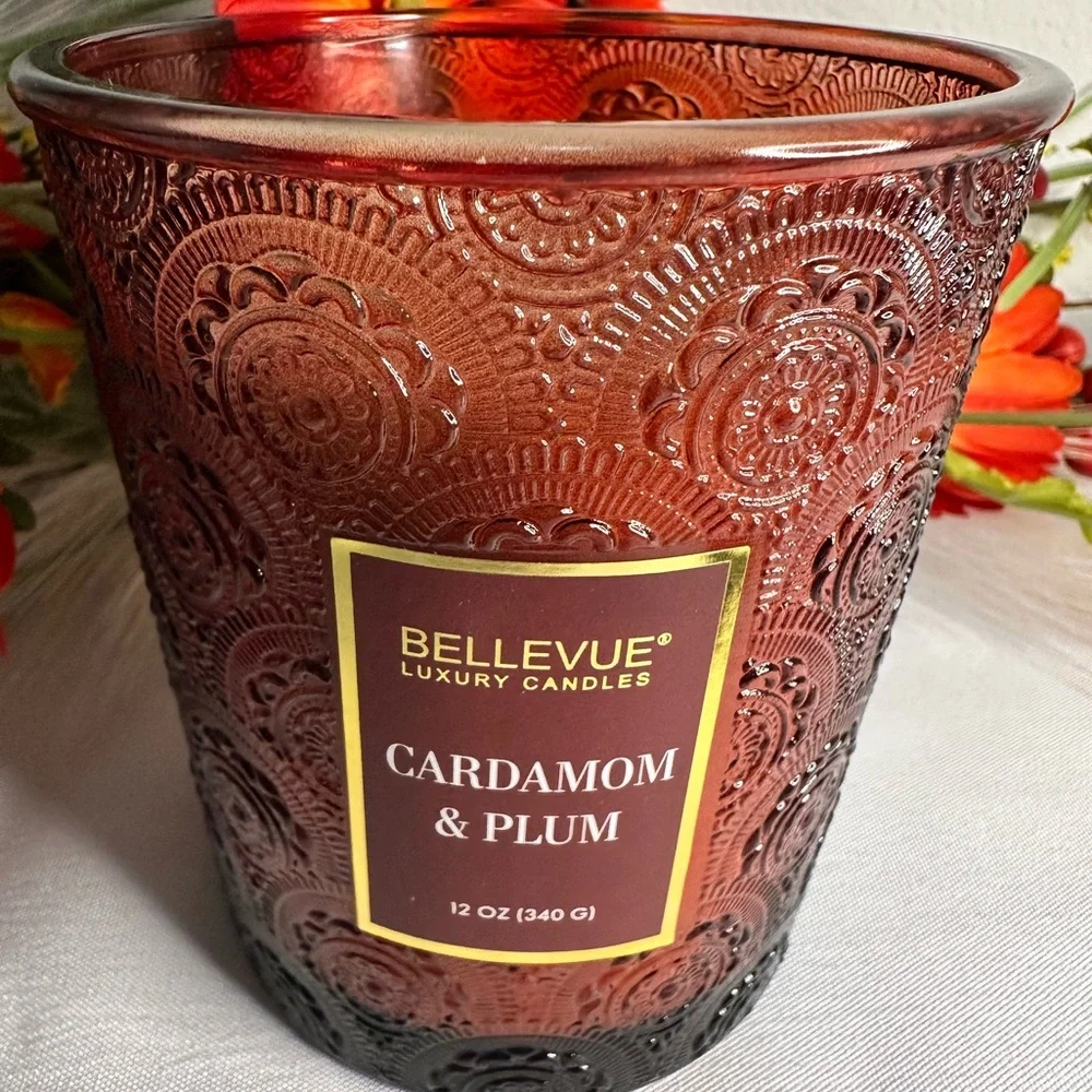 Bellevue Double Wick 12 oz Luxury Candle ~ Cardamom & Plum ~ New!